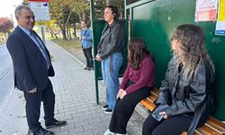 Rektör Altun, kampüste öğrenci ve esnafla sohbet etti