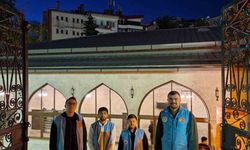 Sivas'ta gençlerden esnafa anlamlı siftah geleneği