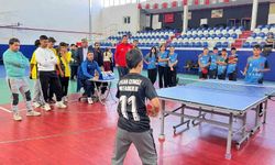 Tomarza'da Cumhuriyet Kupası turnuvası yapıldı