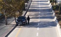 Trafik denetimindeki ilginç anlar dron kamerasında: Aracını bırakıp yaya olarak kaçmaya çalıştı