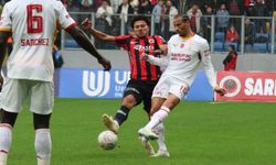 Trendyol Süper Lig: Gençlerbirliği: 0 - Galatasaray: 0 (İlk yarı)