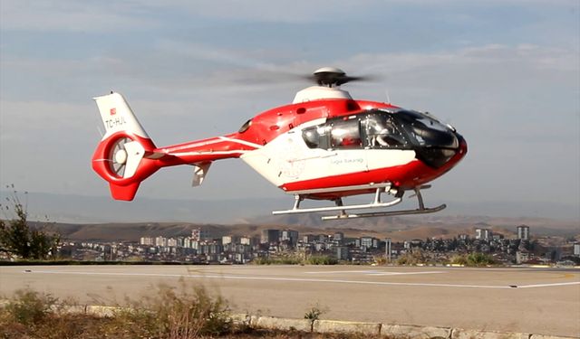 Beypazarı'nda kalp krizi geçiren kişi ambulans helikopterle Ankara'ya sevk edildi