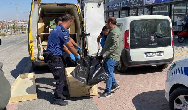 Masaj salonunda genç kadını ölüme terk edip, kurtulmaması için kapıyı kilitlemiş