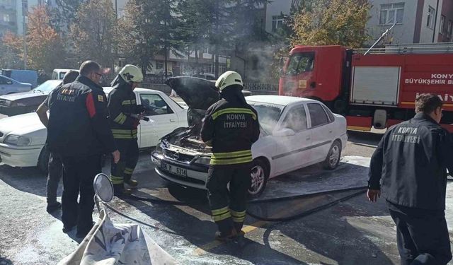 Otomobildeki yangın büyümeden söndürüldü