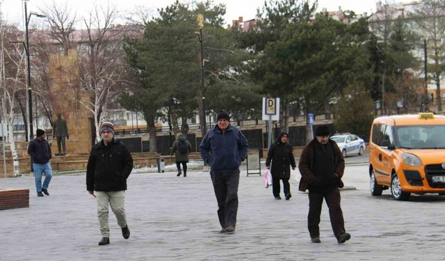 Uzmanı açıkladı: "Geçmişe takılı kalan mutlu olamıyor"