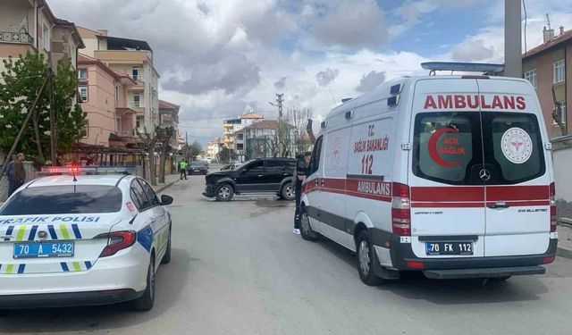 Cip ile otomobil çarpıştı: 2 yaralı