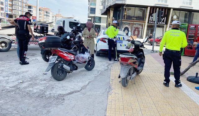 Ehliyetsiz ve kasksız sürücüsüne 54 bin lira ceza