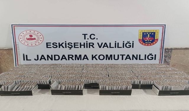 Kaçak sigara satan şüpheli jandarmadan kaçamadı