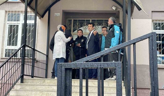 Sivas’ta gıda zehirlenmesi şüphesiyle 13 öğrenci hastaneye kaldırıldı