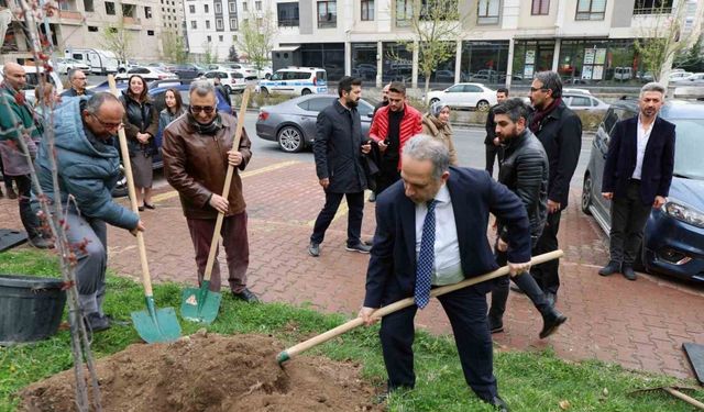 Talas’ta anlamlı fidan dikimi
