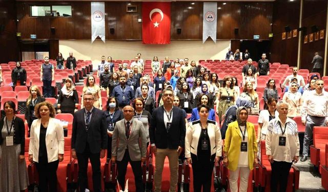 ERÜ’de, "Temiz Ellerden Temiz Hastanelere" Sempozyumu gerçekleştirildi