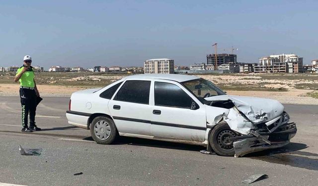 Karaman’da trafik kazası: 2 yaralı