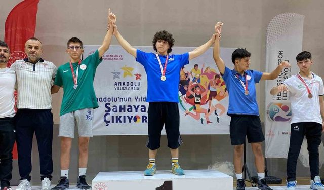 Eskişehirli sporcunun güreş başarısı
