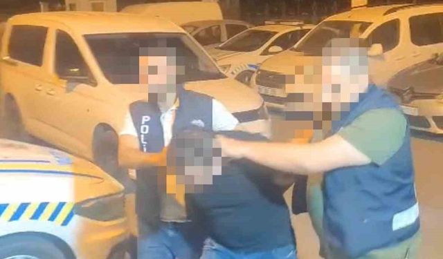 Otomobilin içinde havai fişek ateşleyen şahsa 27 bin 557 lira ceza