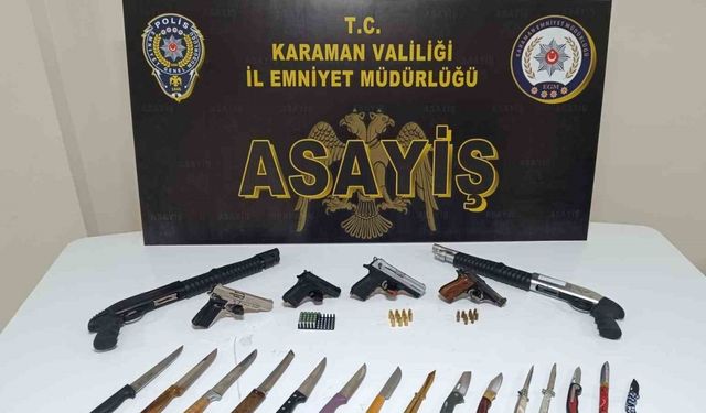 Ruhsatsız silahlar ve bıçaklar ele geçirildi