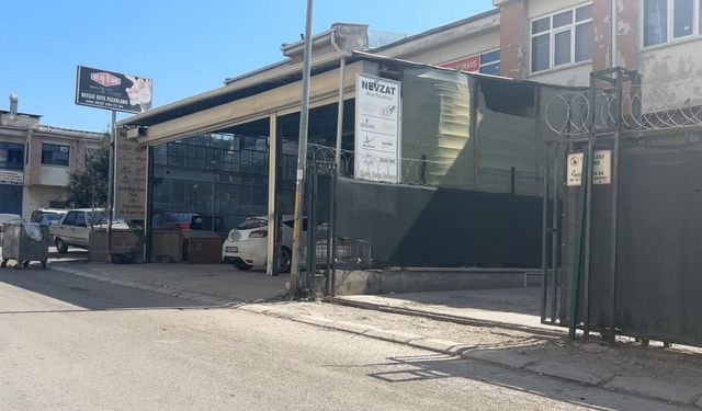 Sanayi sitesindeki kavgada köpek öldürüldü