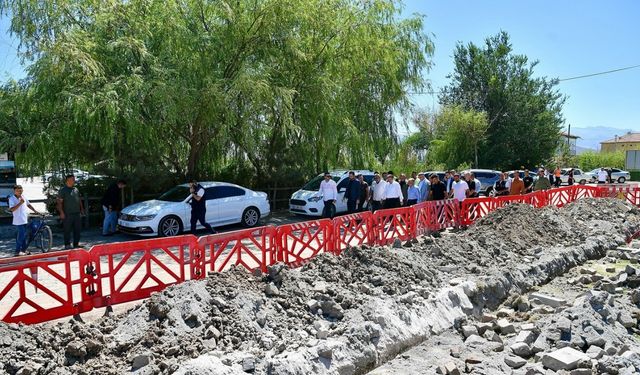 Sultan Sazlığı’nda can suyu çalışmaları hızlandı