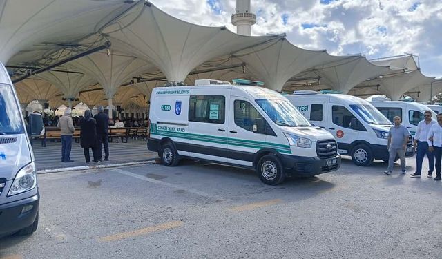 13. kattan düşerek hayatını kaybeden çocuk son yolculuğuna uğurlandı