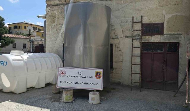 8 bin litre sahte içki ele geçirildi