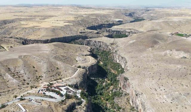 Dünyanın en büyük 2. kanyon vadisi ziyaretçilerini ağırlıyor