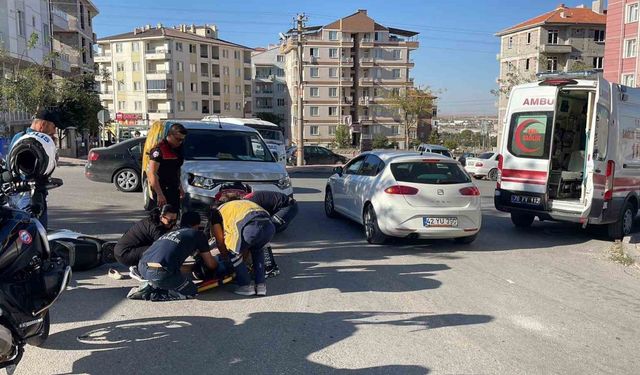 Kargo aracıyla çarpışan elektrikli bisikletin sürücüsü yaralandı