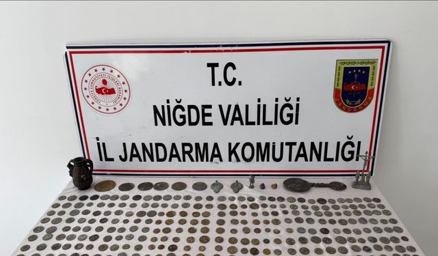 Niğde otogarında 334 parça tarihi eser ele geçirildi