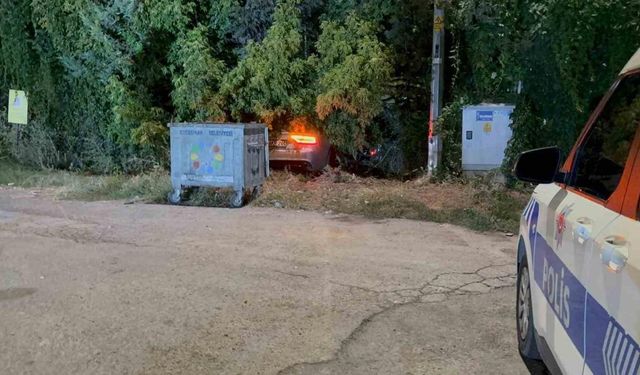 Polisi görünce kaçan alkollü sürücü fidanlığa daldı: 1 yaralı