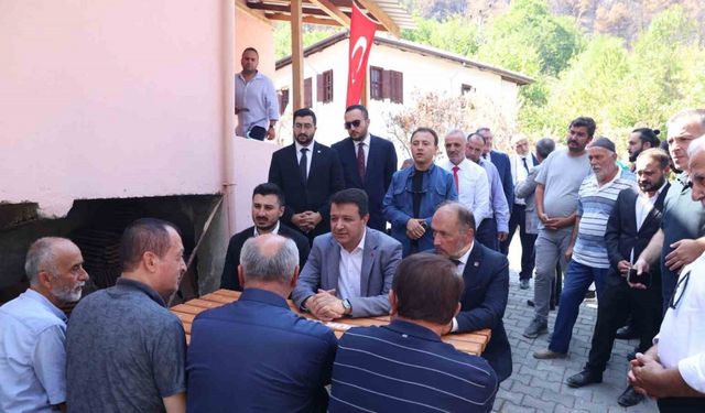 SP'den 81 ilde saha çalışması: ‘Millet, vekiliyle buluşuyor’