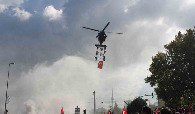 ‘Çelik kanatlı’ 29 Ekim coşkusu