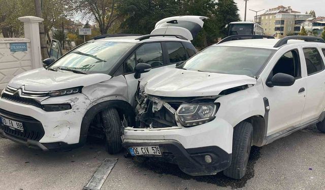 Cipler çarpıştı: 1 yaralı