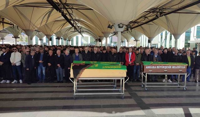 Devrilen konteynerin altında kalarak hayatını kaybeden adam son yolculuğuna uğurlandı