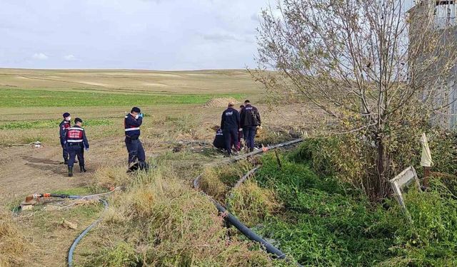 Fosseptik çukuruna düşen 2 kişi öldü