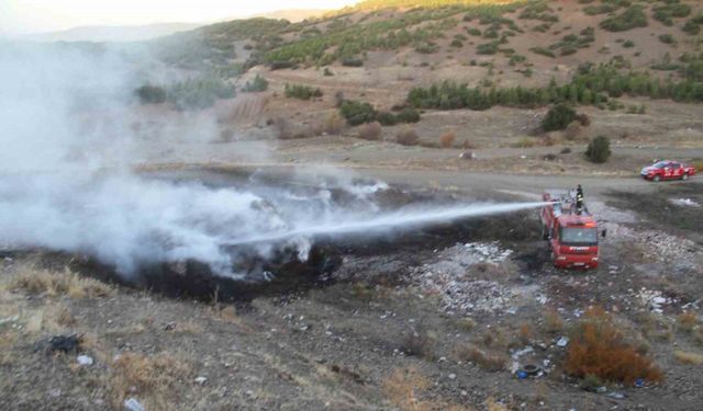 Ormanlık alan içerisinde çıkan yangın paniğe neden oldu