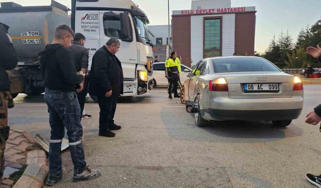 Tanker ile otomobil çarpıştı, kaza ucuz atlatıldı