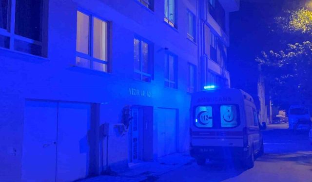 Yaşlı adam evinde ölü bulundu