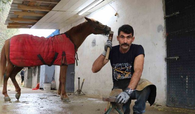 Asırlık gelenek bitiyor, son ustalar çalışmaya devam ediyor