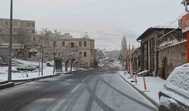 Güzelyurt ilçesinde kar yağışı