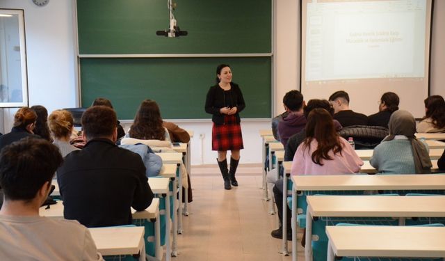 ’Kadına Yönelik Şiddete Karşı Mücadele ve Farkındalık Eğitimi’ düzenlendi