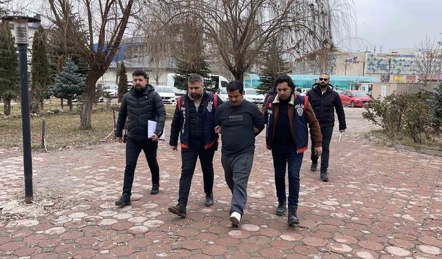 Ağabeyini öldüren cinayet zanlısı adliyeye sevk edildi