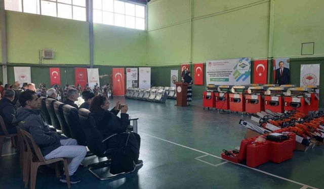 Çiftçilere makine ve ekipman desteği