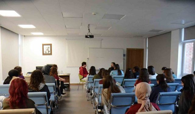 DİLKOM’da "Otizm Perspektifinden Dil ve Konuşma Terapisi" söyleyişi