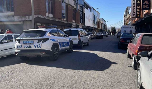 Kunduracıda kavga: 1 kişi bıçaklandı