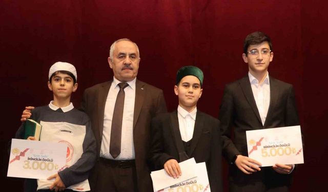 Kur’an-ı Kerim’i güzel okumak için yarıştılar