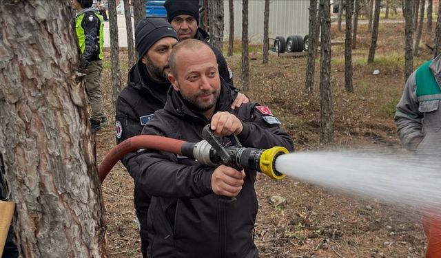 Orman yangınlarıyla mücadele gönüllüsü oldular