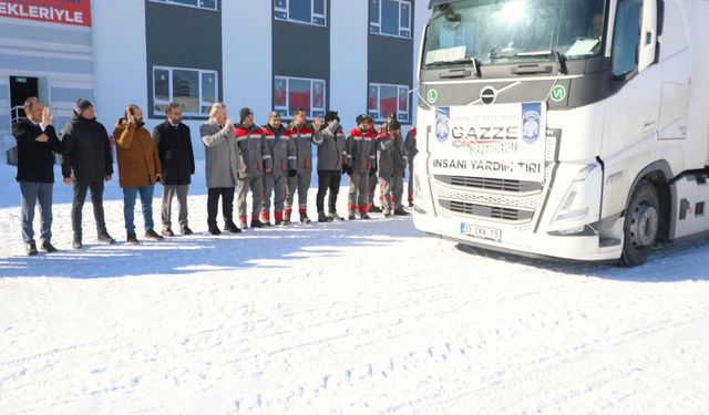 Yardım tırı dualarla Gazze'ye uğurlandı