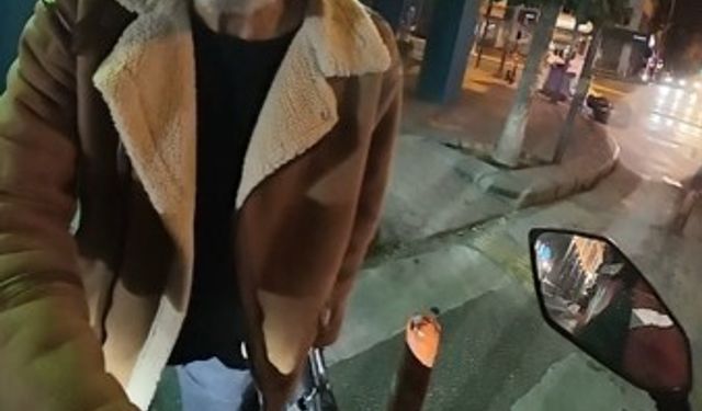 Yürek ısıtan karşılıklı hediyeleşme görüntüleri