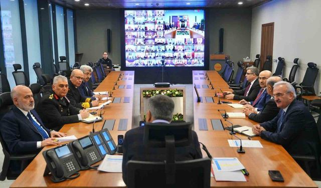 Bakan Yerlikaya, 81 ilin valisi ile çevrim içi Koordinasyon Toplantısı gerçekleştirdi