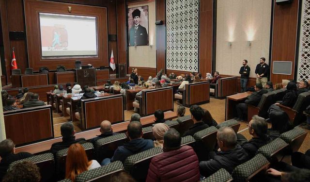 Belediye personeline 'Narko Rehber' eğitimi