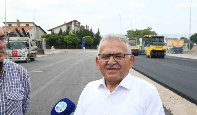 Büyükşehirden ulaşıma 1 milyar TL'yi aşan dev sıcak asfalt yatırımı