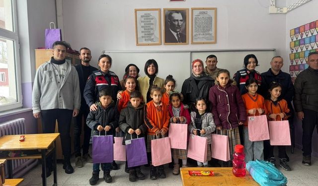 Jandarmadan öğrencilere karne sürprizi